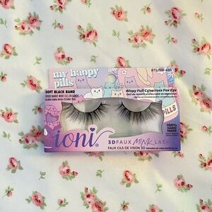 Ioni lashes